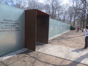 memorial roma 1 (Small)